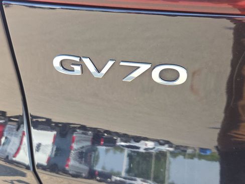 Used 2025 Genesis GV70 2.5T AWD/4WD image 5