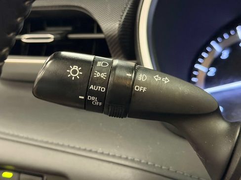 Used 2023 Toyota Highlander XSE AWD/4WD image 36