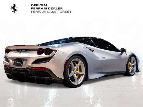 Certified 2022 Ferrari F8 Tributo RWD image 6