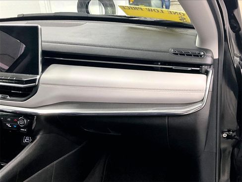 Used 2022 Jeep Compass Limited w/ Elite Group image 13