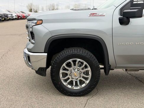 Used 2024 Chevrolet Silverado 2500 LTZ w/ LTZ Plus Package AWD/4WD image 11