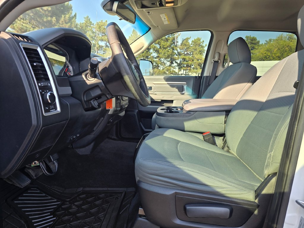 Used 2017 RAM 2500 SLT AWD/4WD image 10