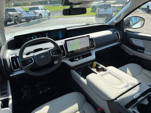 New 2027 Ford Expedition Max Active AWD/4WD image 17