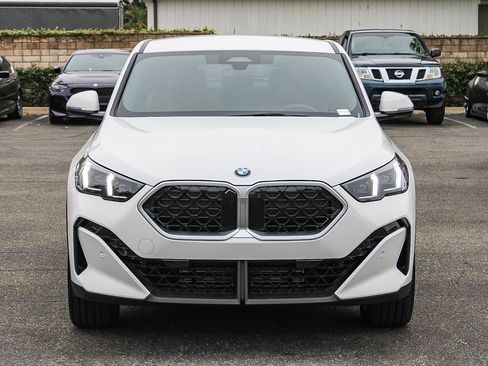 New 2026 BMW X2 xDrive28i w/ Convenience Package AWD/4WD image 2