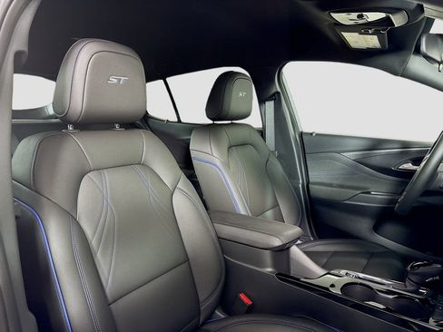 New 2026 Buick Envista Sport Touring w/ Convenience I Package FWD image 25
