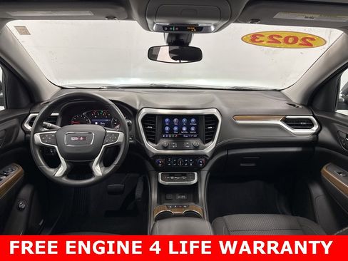 Used 2023 GMC Acadia SLE image 25
