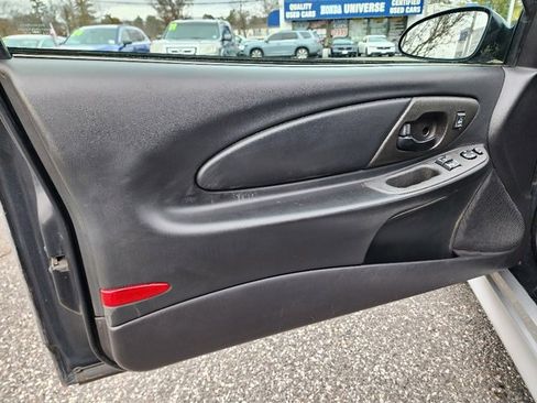 Used 2004 Chevrolet Monte Carlo SS w/ Preferred Equipment Group image 17