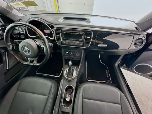 Used 2013 Volkswagen Beetle 2.5 FWD image 10