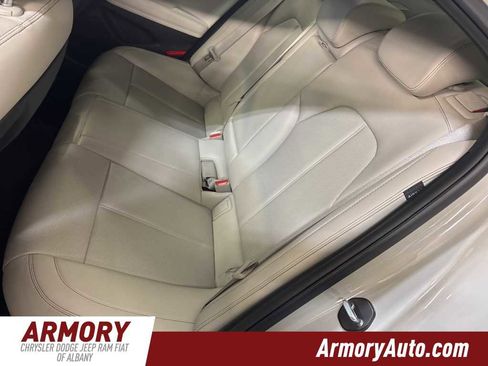 Used 2024 Genesis G70 2.5T image 27