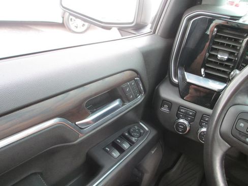 Used 2022 GMC Sierra 1500 SLT w/ SLT Premium Plus Package AWD/4WD image 29