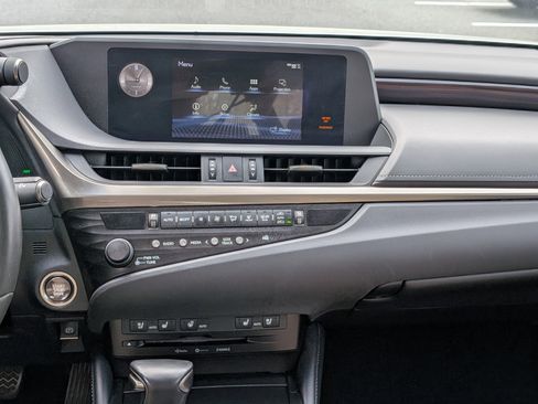 Used 2019 Lexus ES 350 w/ Premium Package image 17