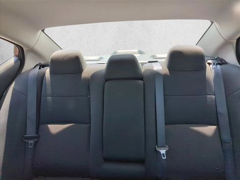 Used 2024 Nissan Altima 2.5 SV FWD image 25