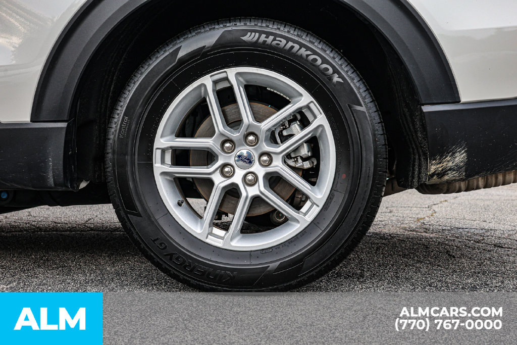 Used 2025 Ford Explorer Active RWD image 16