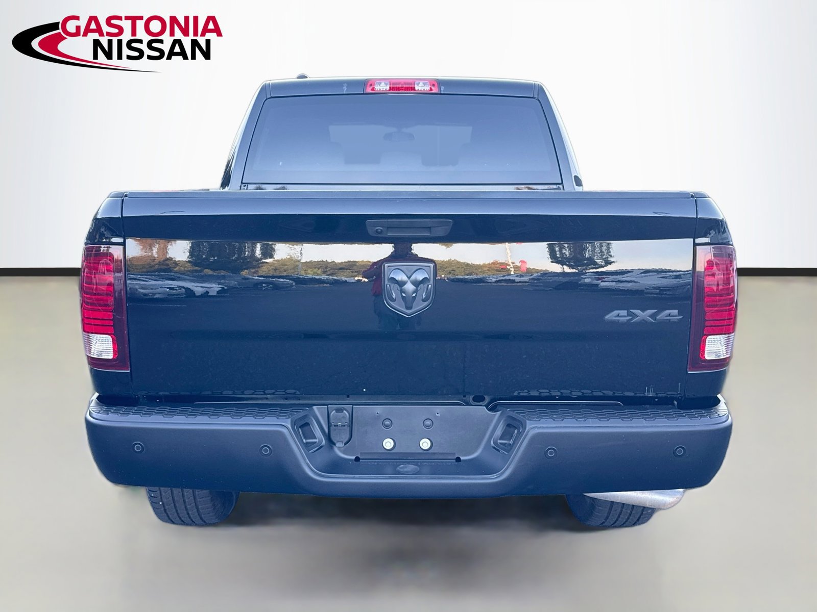 Used 2024 RAM 1500 Warlock AWD/4WD image 7