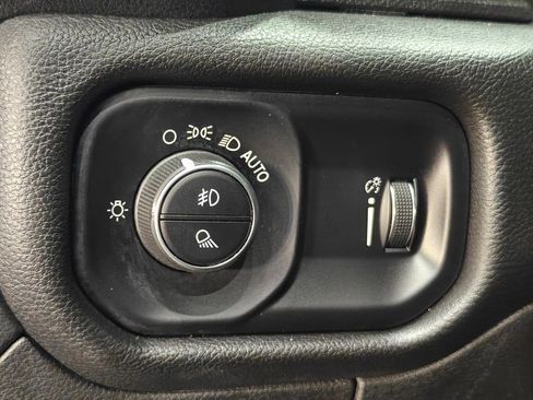 Used 2023 RAM 1500 Big Horn AWD/4WD image 48