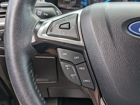 Used 2024 Ford Edge Titanium AWD/4WD image 25
