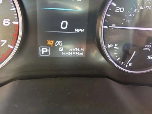 Used 2022 Subaru Outback Premium AWD/4WD image 12