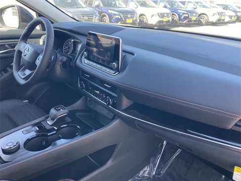 New 2026 Nissan Rogue Rock Creek image 10