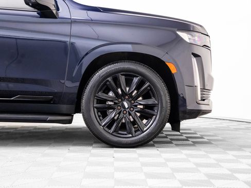 Used 2021 Cadillac Escalade Sport w/ Driver Assist Tech Package image 34