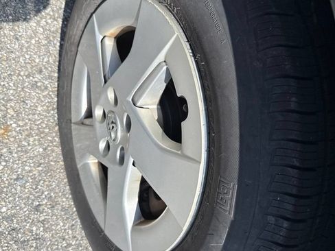 Used 2010 Toyota Prius Two FWD image 9
