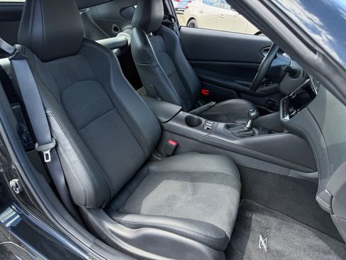 Certified 2024 Nissan Z Performance w/ Floor Mat Package RWD image 10