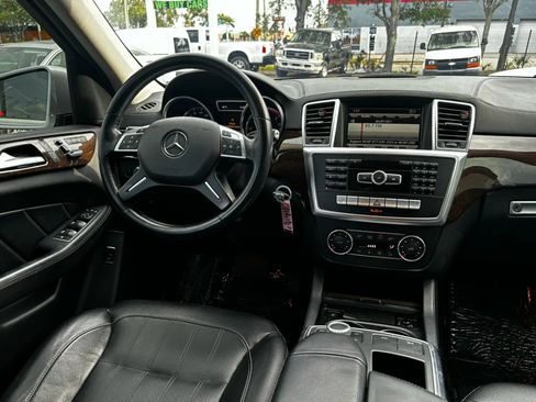 Used 2015 Mercedes-Benz GL 320 BlueTEC 4MATIC image 13