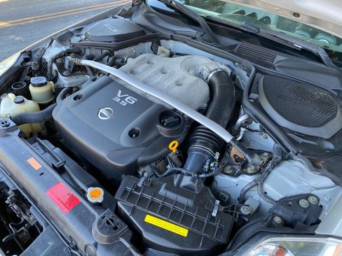 Used 2003 Nissan 350Z Touring RWD image 10