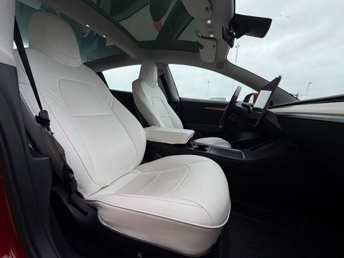 Used 2023 Tesla Model 3 Standard Range image 23