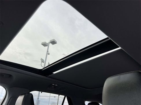 Certified 2022 Ford Explorer Limited w/ Equipment Group 301A image 24