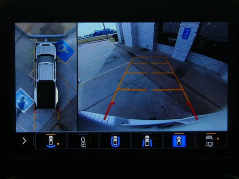 Used 2023 Chevrolet Silverado 3500 High Country image 22