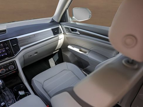 Used 2021 Volkswagen Atlas SEL Premium AWD/4WD image 28