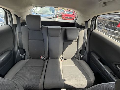 Used 2022 Honda HR-V LX image 27