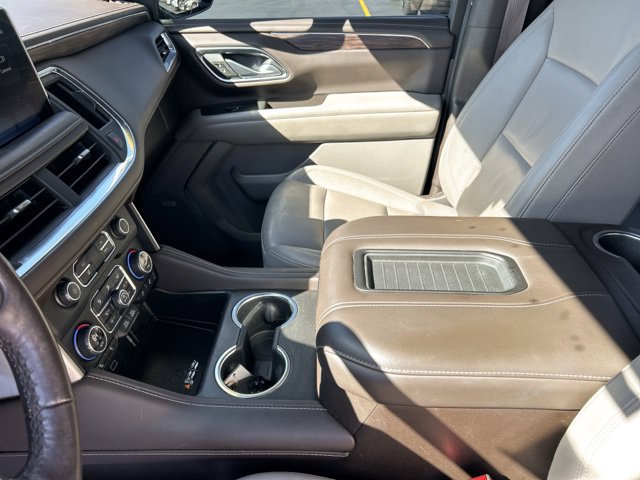 Used 2022 Chevrolet Tahoe Z71 w/ Luxury Package AWD/4WD image 36