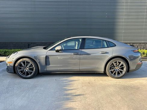 Used 2026 Porsche Panamera RWD image 2