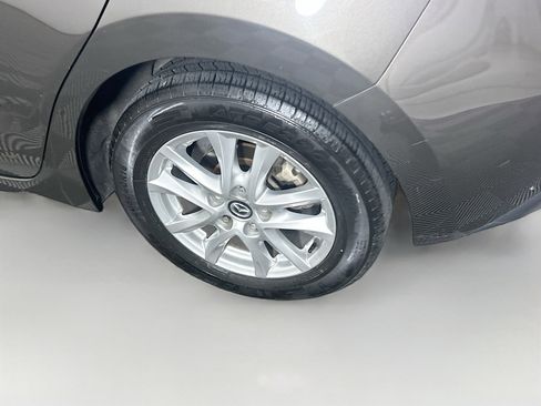 Used 2015 MAZDA MAZDA3 i Touring image 11