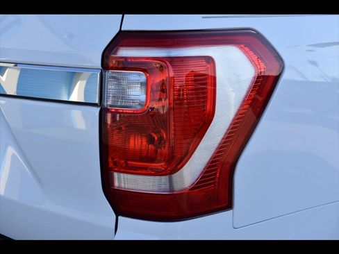Used 2019 Ford Expedition XLT RWD image 50