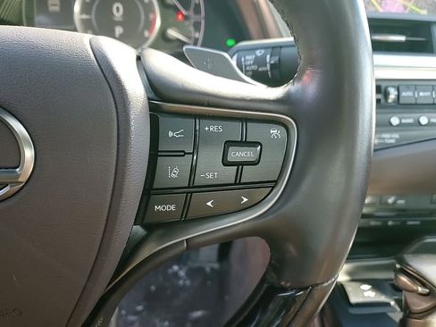 Used 2021 Lexus ES 250 w/ Premium Package image 31