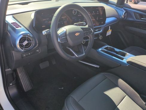 New 2026 Chevrolet Equinox EV LT image 10