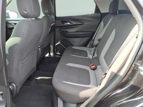 Used 2025 Chevrolet TrailBlazer LT AWD/4WD image 20