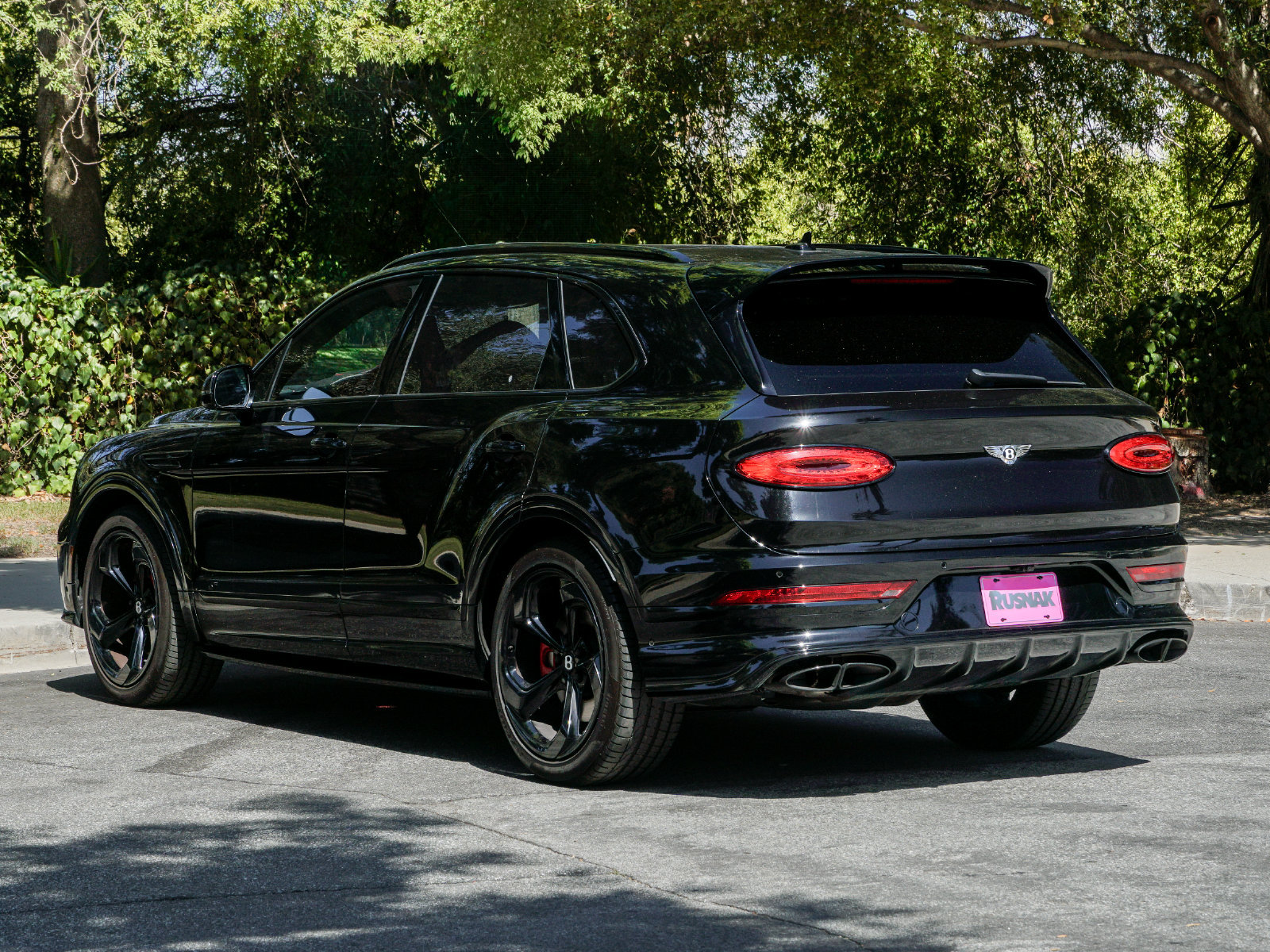 Certified 2023 Bentley Bentayga AWD/4WD image 5