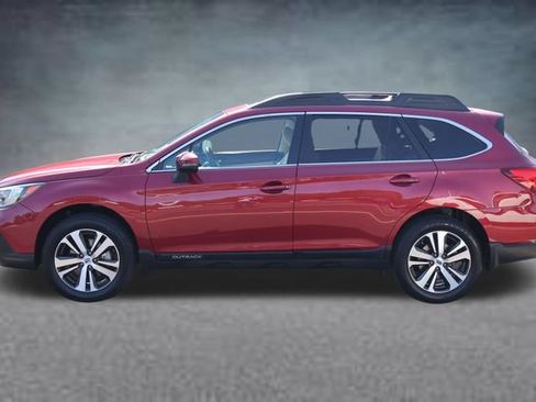 Used 2019 Subaru Outback 2.5i Limited AWD/4WD image 4