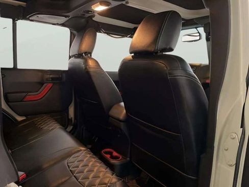 Used 2018 Jeep Wrangler Unlimited Sport S image 63