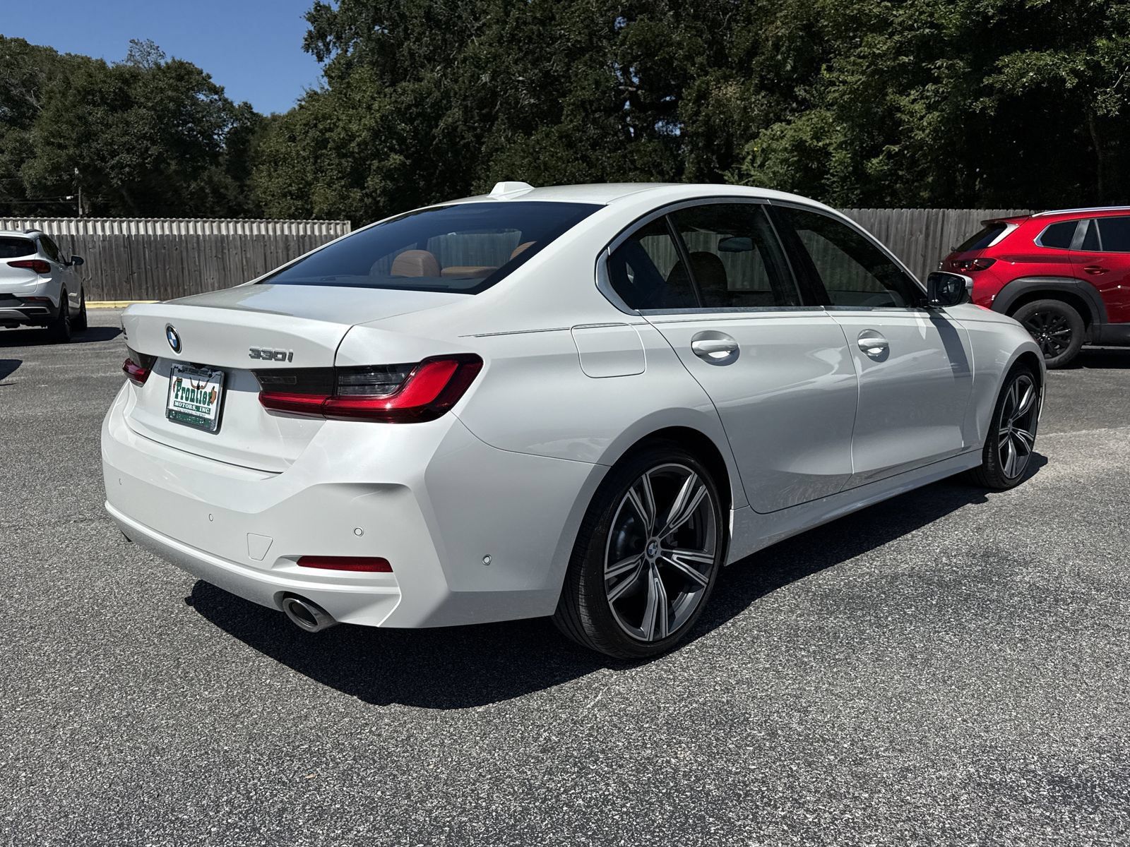 Used 2024 BMW 330i Sedan RWD image 5