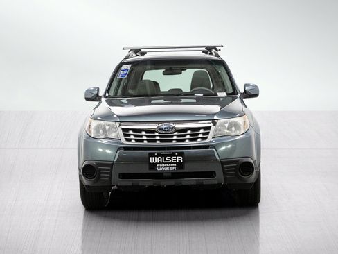 Used 2011 Subaru Forester 2.5X Premium w/ All-Weather Pkg AWD/4WD image 8