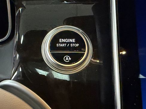 Used 2026 Mercedes-Benz GLC 300 image 31