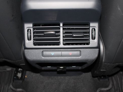 Certified 2026 Land Rover Range Rover Evoque Dynamic SE image 30