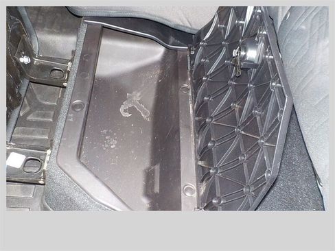 Used 2019 Toyota Tacoma TRD Off-Road image 35