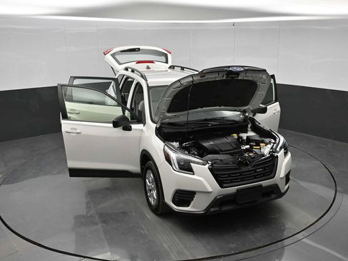 Used 2024 Subaru Forester AWD/4WD image 40