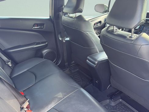 Used 2016 Toyota Prius Three Touring FWD image 21