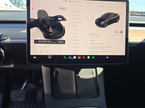 Used 2024 Tesla Model Y Long Range AWD/4WD image 11